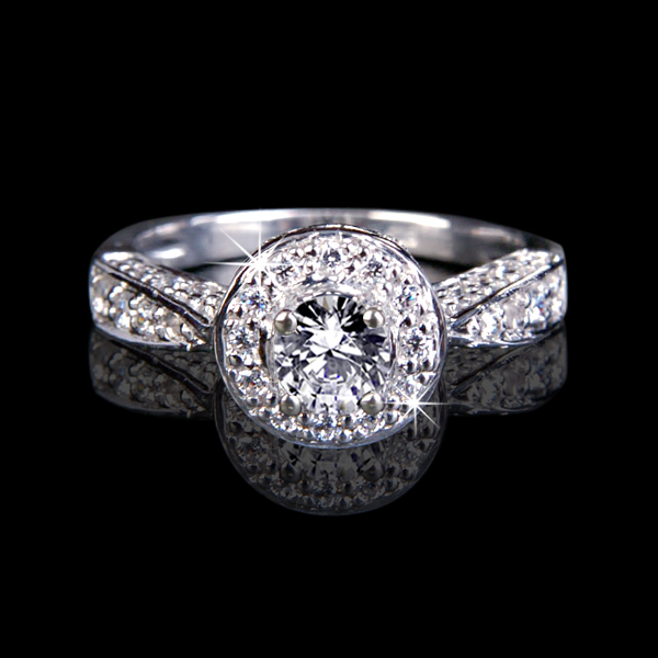 .82 tcw Contemporary Diamond Band