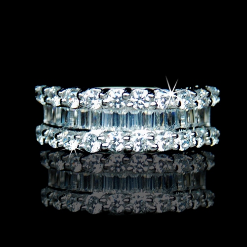 2.55 tcw Dazzling Diamond Wedding Band