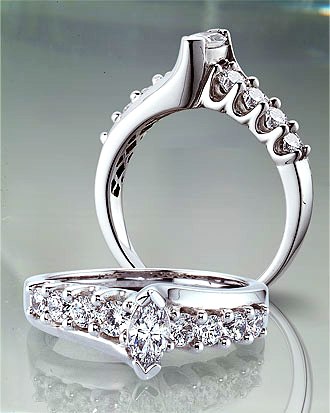 1.16 TCW Exquisite Marquise Diamond Ring
